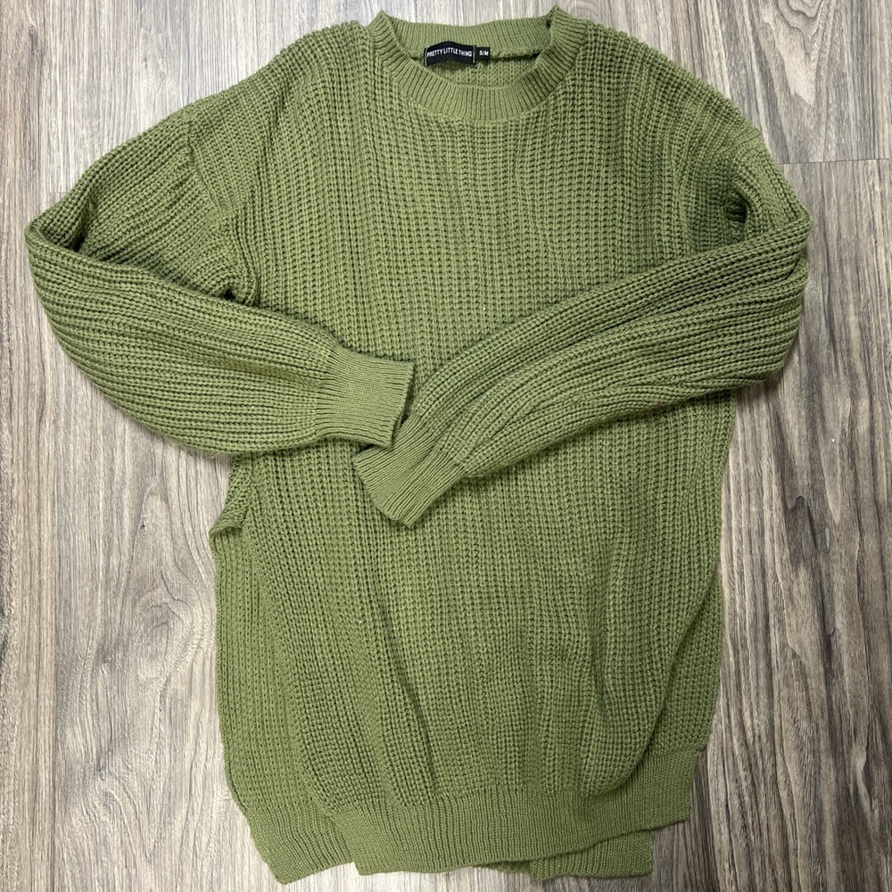 PrettyLittleThing Olive Crewneck Sweater